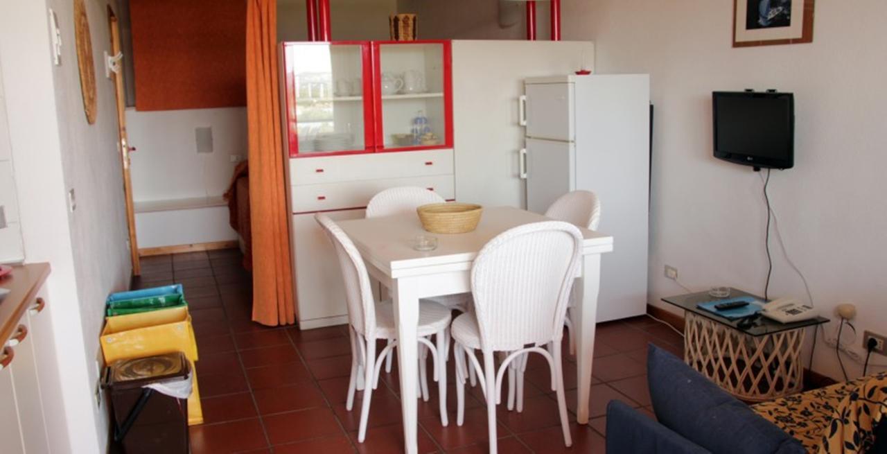 Residence Portolaconia Appartamenti กันนิโจเน ห้อง รูปภาพ