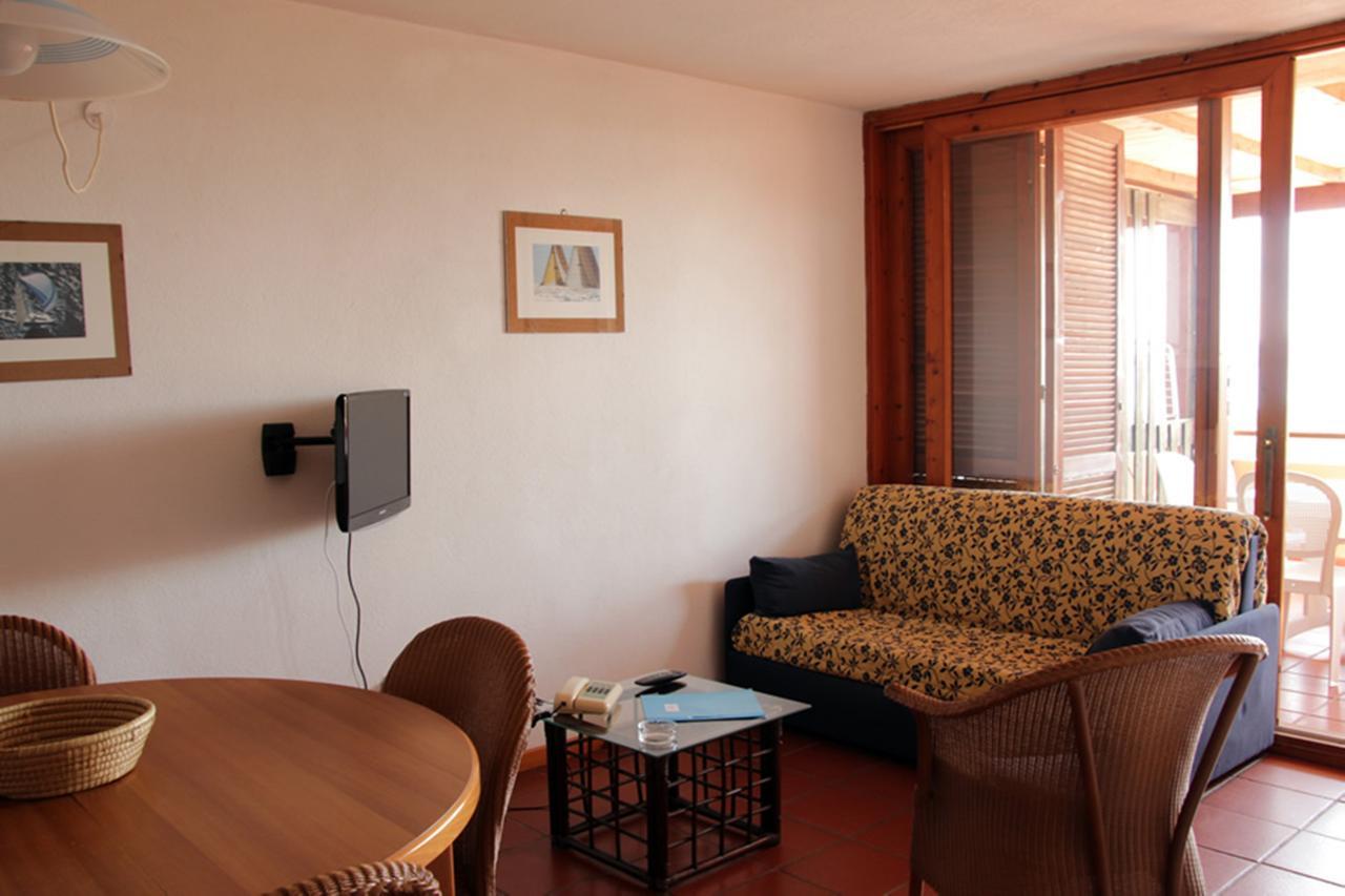 Residence Portolaconia Appartamenti กันนิโจเน ห้อง รูปภาพ